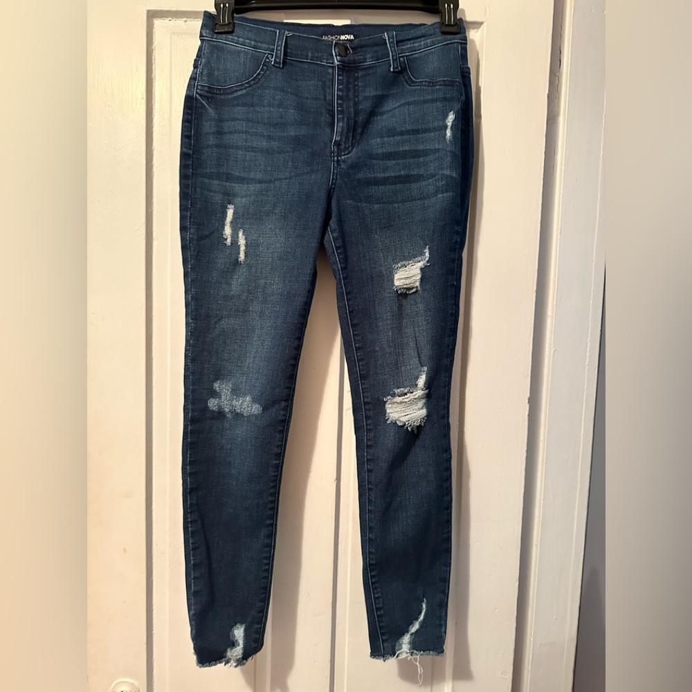 Fashion Nova Distressed Skinny Jeans